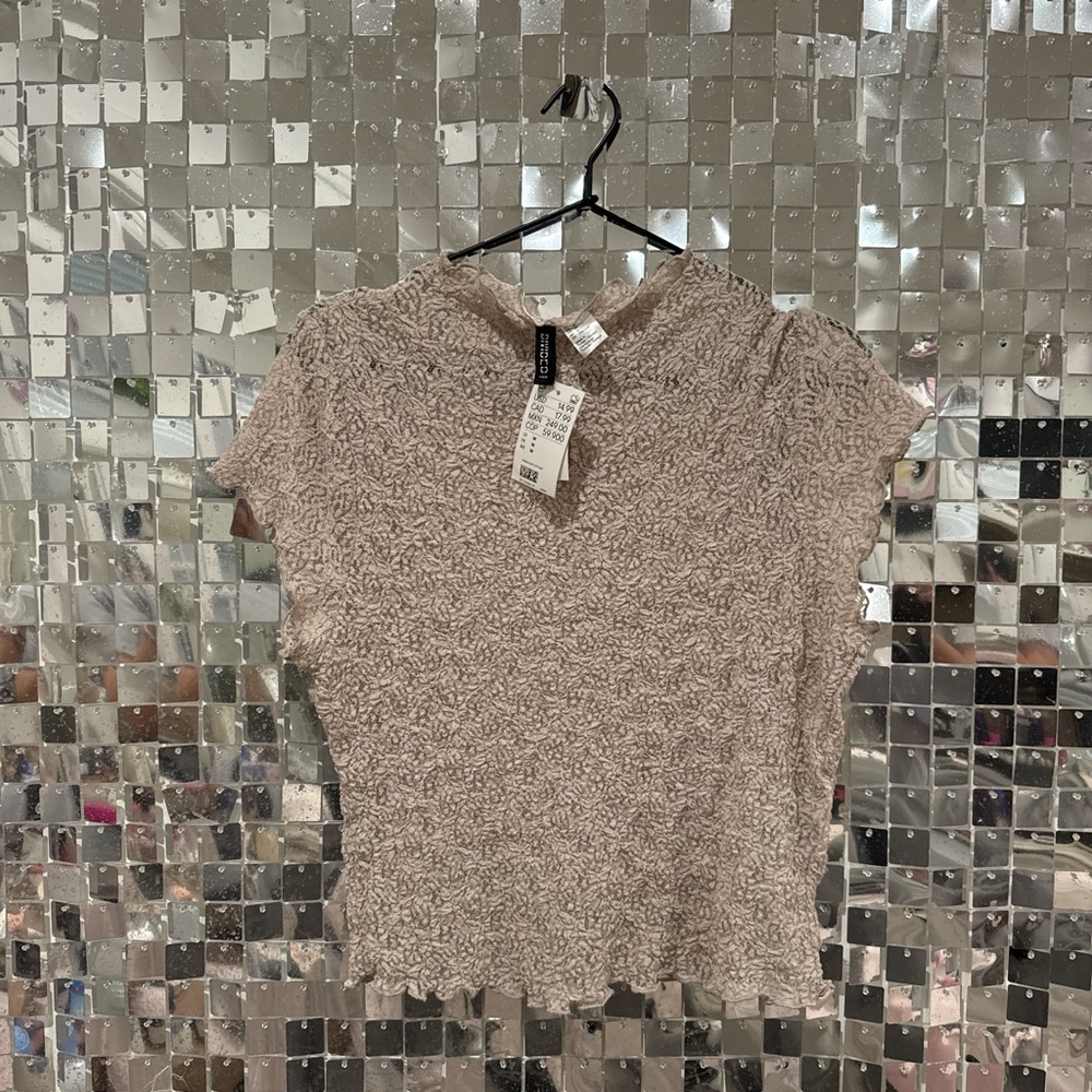 H&M Cream Lace Short Sleeve Top – Size M (New with Tags)